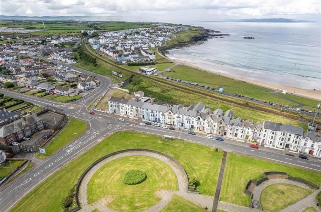6 Dunluce Park - Portrush By The Sea Apartment ภายนอก รูปภาพ