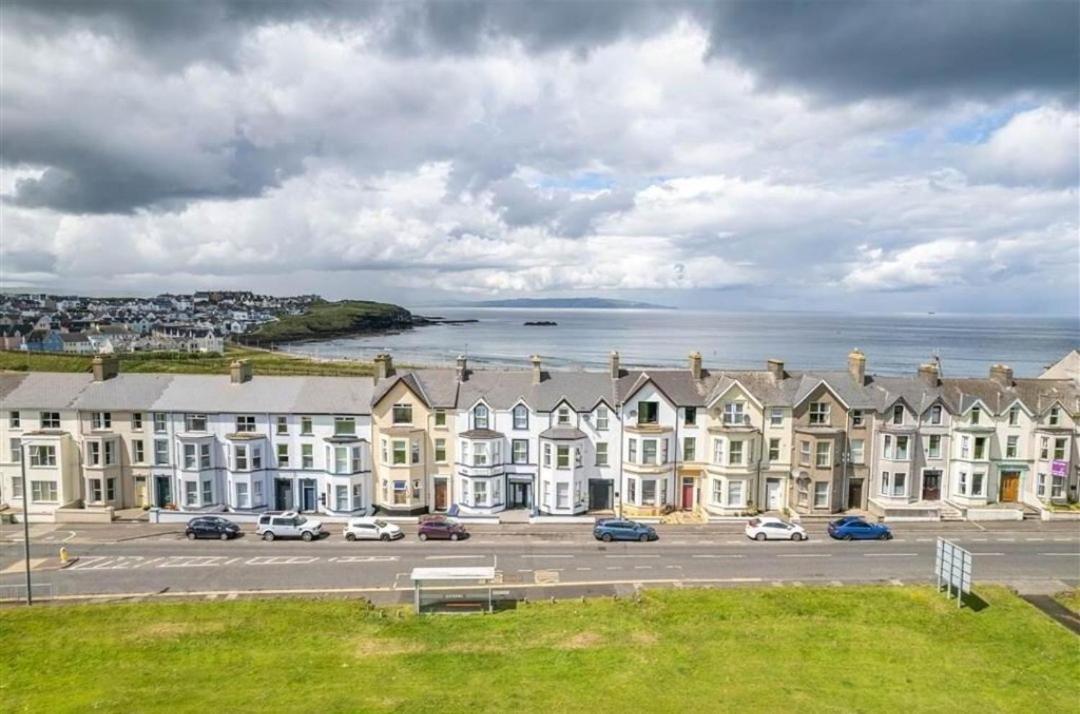 6 Dunluce Park - Portrush By The Sea Apartment ภายนอก รูปภาพ