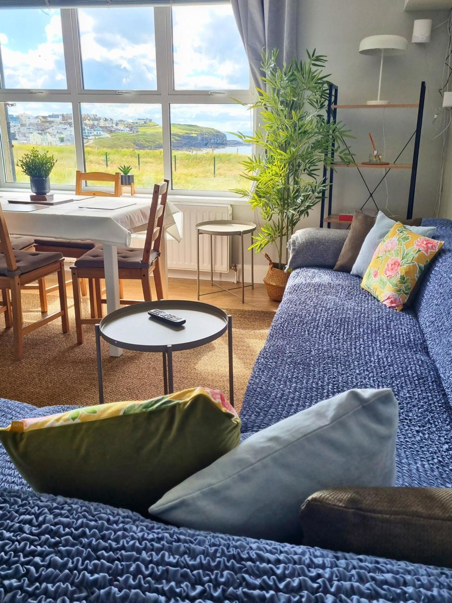 6 Dunluce Park - Portrush By The Sea Apartment ภายนอก รูปภาพ